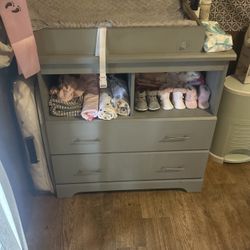 Changing Table With Drawers 