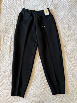 FS:  Nike Tech Fleece Reimagined Pants (FN3403-010)