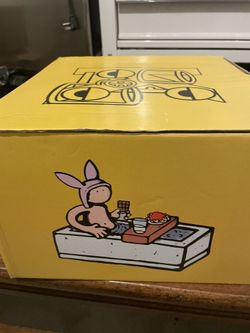 Kodone’s Giant Ash Tray Figure