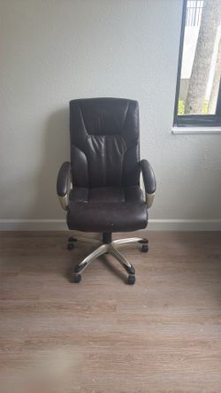 Computer chair
