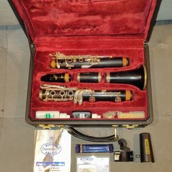 BUFFET CRAMPON PARIS R13 PROFESSIONAL Bb CLARINET MODEL BC1131-2 WITH PROFESSIONAL CARRY CASE SERIAL NUMBER 436118-2149