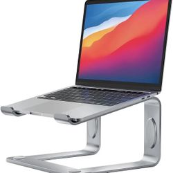 Loryergo Ergonomic Laptop Stand 15.6 Model LELS07 Silver