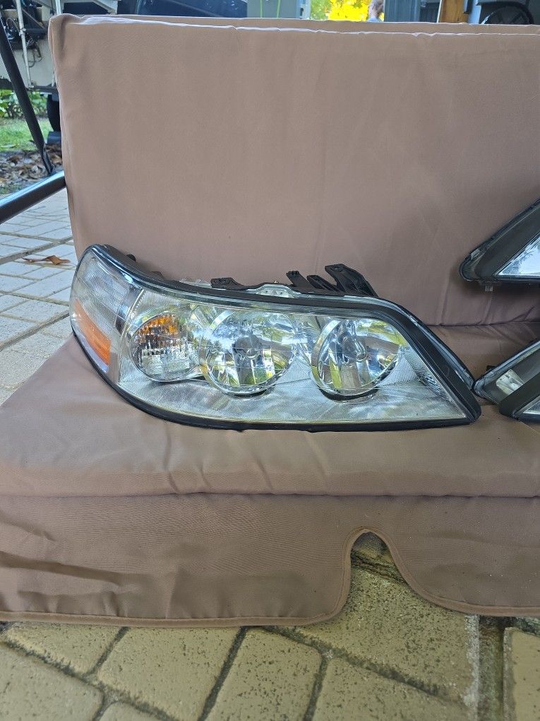 Lincoln Town Car Headlights 2002-2011