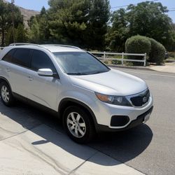 2013 Kia Sorento LX CLEAN TITLE