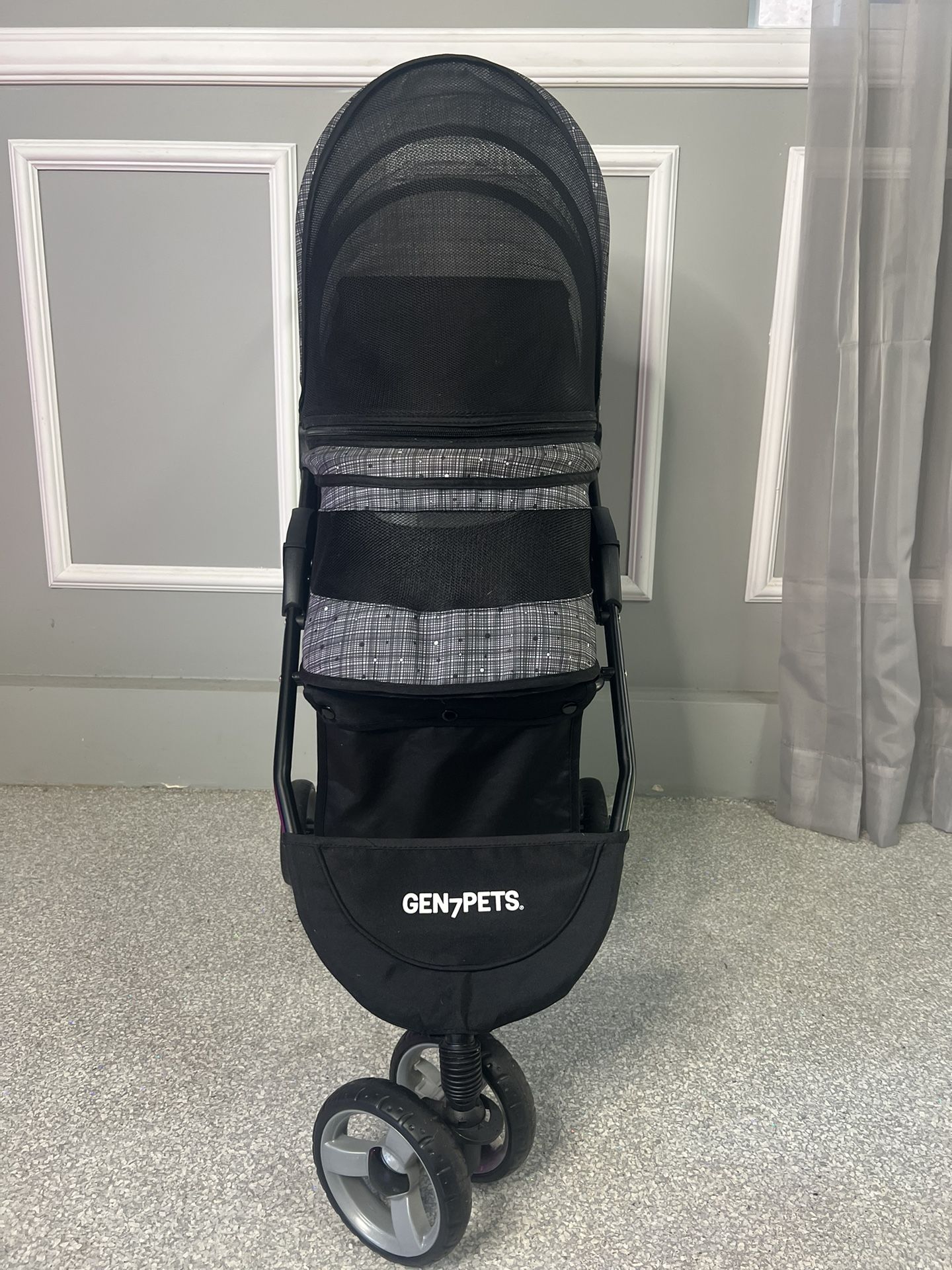 Gen 7 Regal Dog Stroller