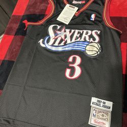 Allen Iverson Mitchell and ness throwback size m