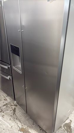 Whirlpool Refrigerator 