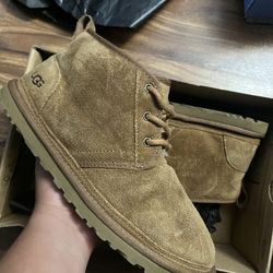 UGG Men's Neumel Size 9
