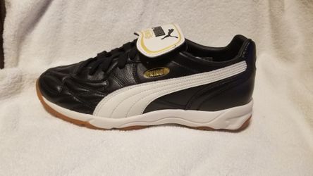 Puma King Indoor size 9