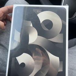 iPad Air 5th Gen Un Opened 