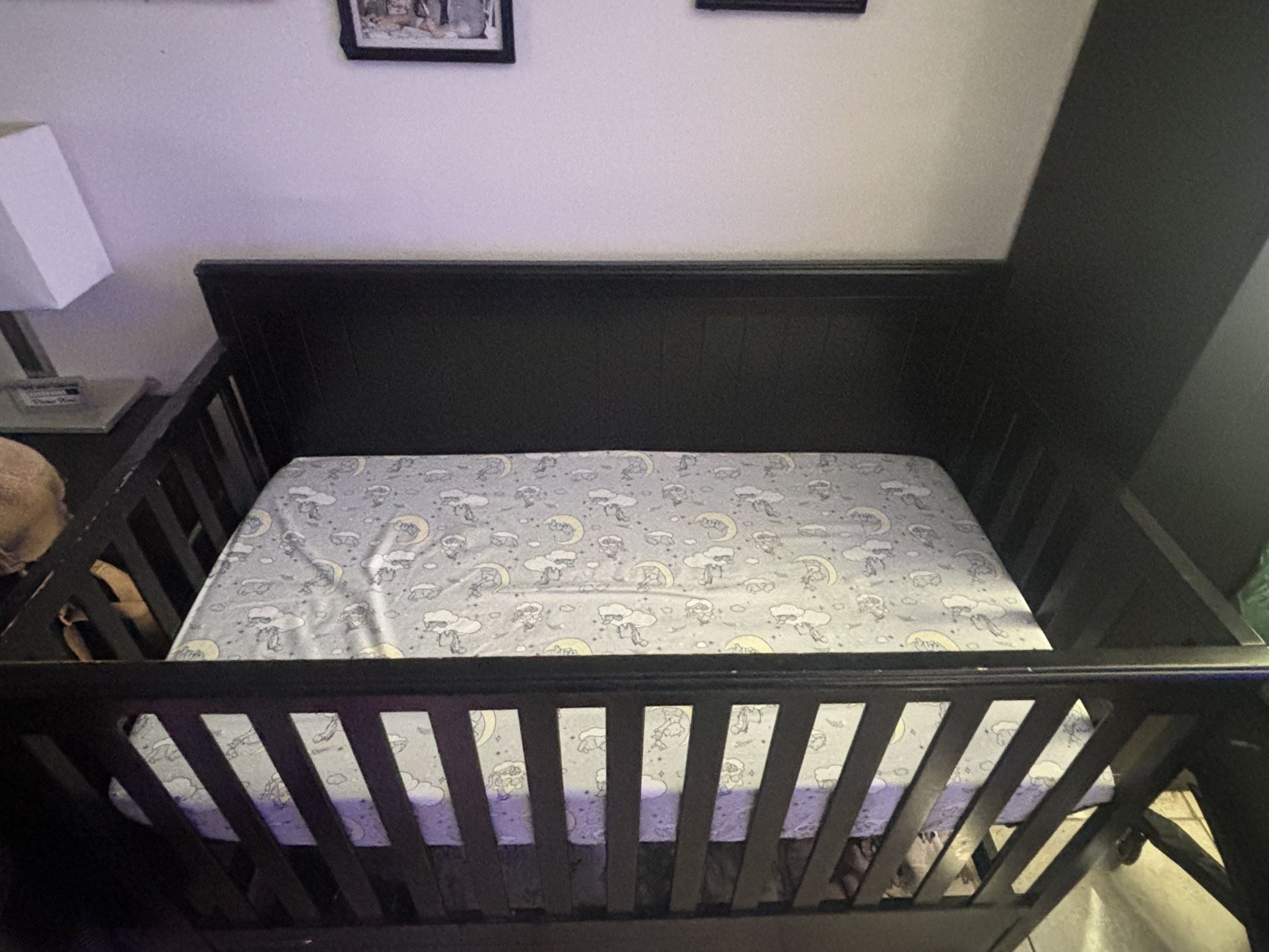 Baby Crib With Mattress Used 