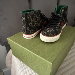 Gucci Shoes 