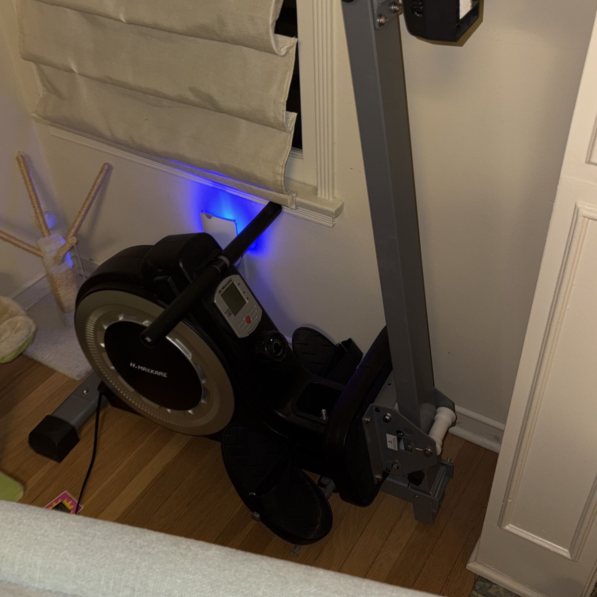 Maxkare Rowing Machine 