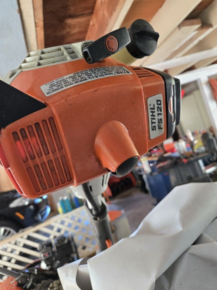 Stihl FS-120 R. Cultivator