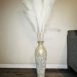 Gold Vase With White Pampas