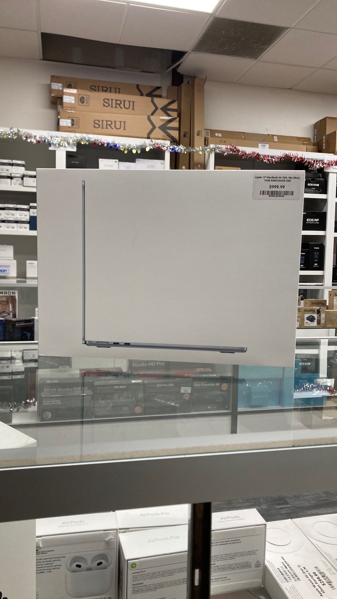 13” MacBook Air M4 Chip 16gb/256gb SSD