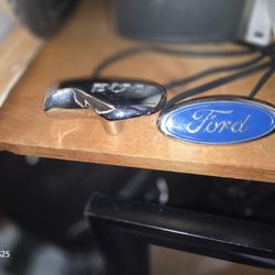 B&M T HANDLE AND FORD EMBLEM  