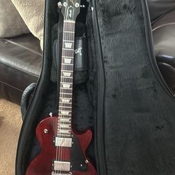 Gibson studio Lea Paul model