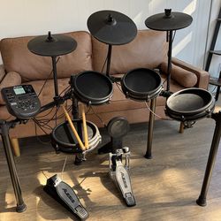 Alesis Nitro Mesh Electronic Drum Kit