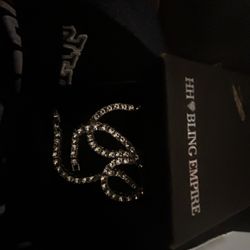 Bling empire chain Meet ups only bridgeport ct 250$