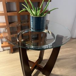 Modern Wood And Glass Accent Tables (2)