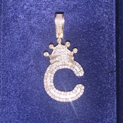 14k Diamond C pendent