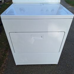 Secadora whirlpool con su parte nueva trabaja muy bien y en muy buenas condiciones y muy limpia con una semana de garantía.