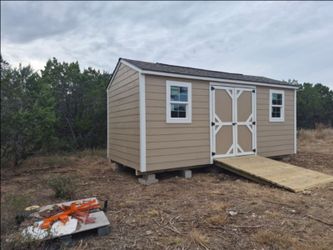 10 x 20 included 2 windows double door paint and ramp
