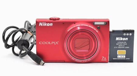 Nikon COOLPIX S6100