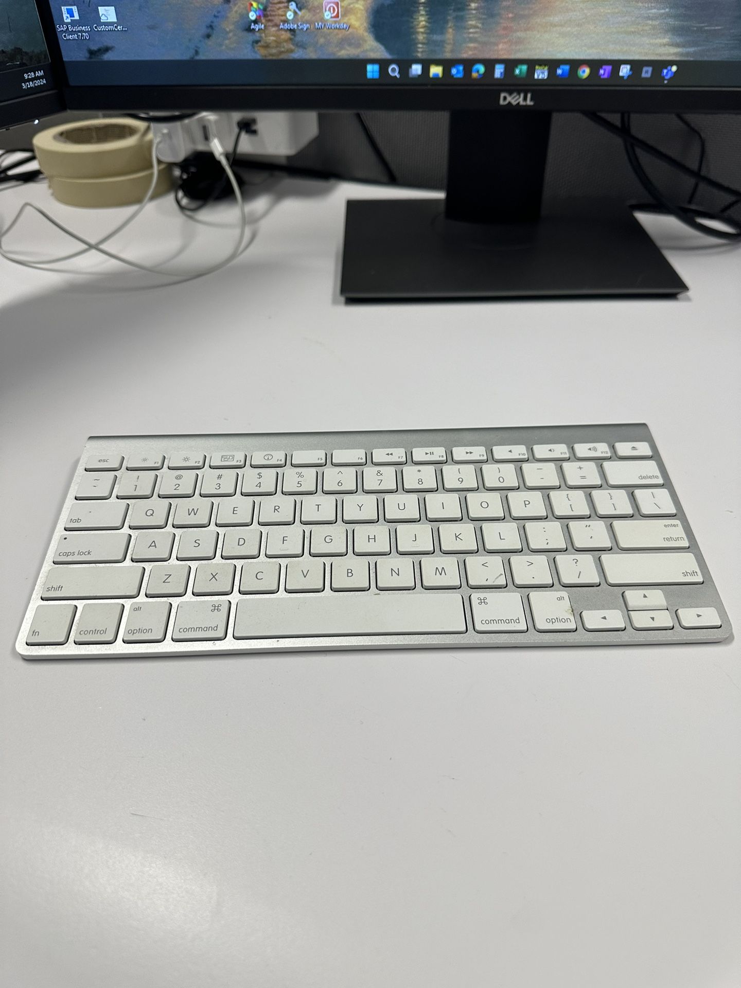 Apple Keyboard