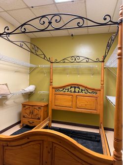 Canopy queen bed with dresser and night stand