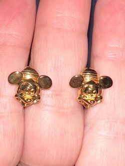 Vintage AVON Disney Mickey Mouse Clip On Earrings
