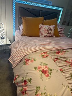 One queen bed, one night stand long dresser