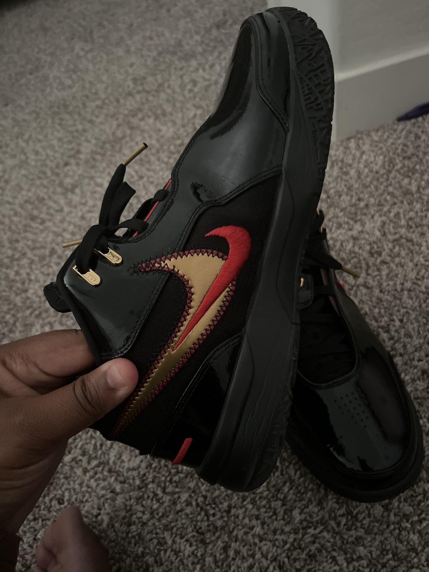 Nike LeBron NXXT Gen Black/red/gold
