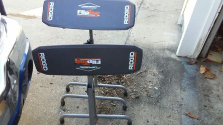 Rigid portable flip top platform (2)