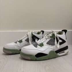 Jordan's 4 Retro