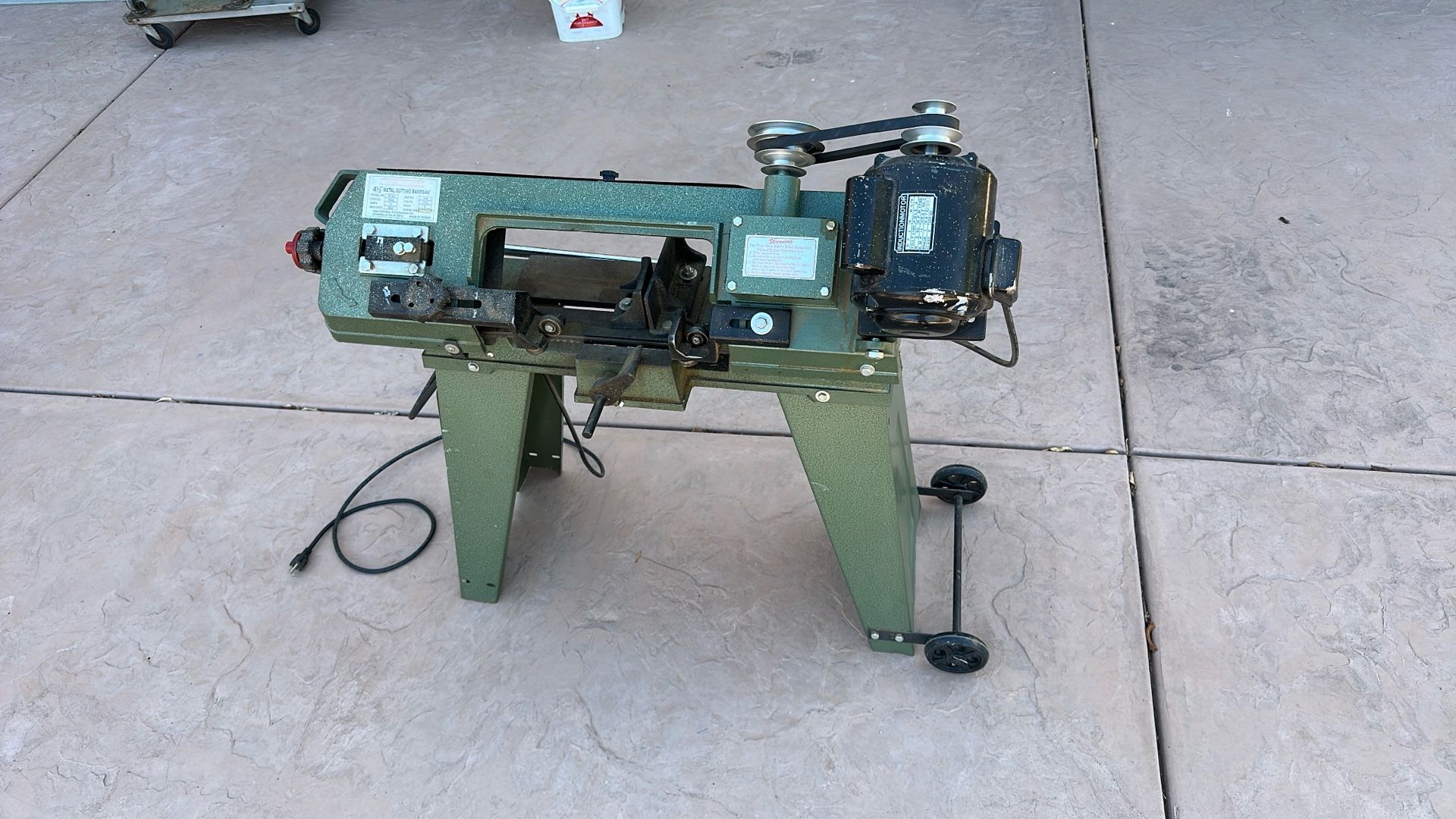 Metal Cutting Bandsaw 