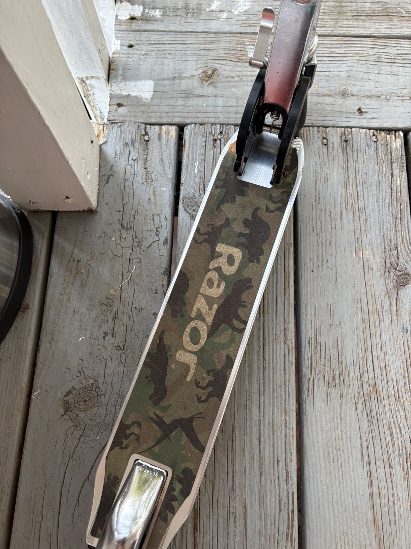 Like New Razor