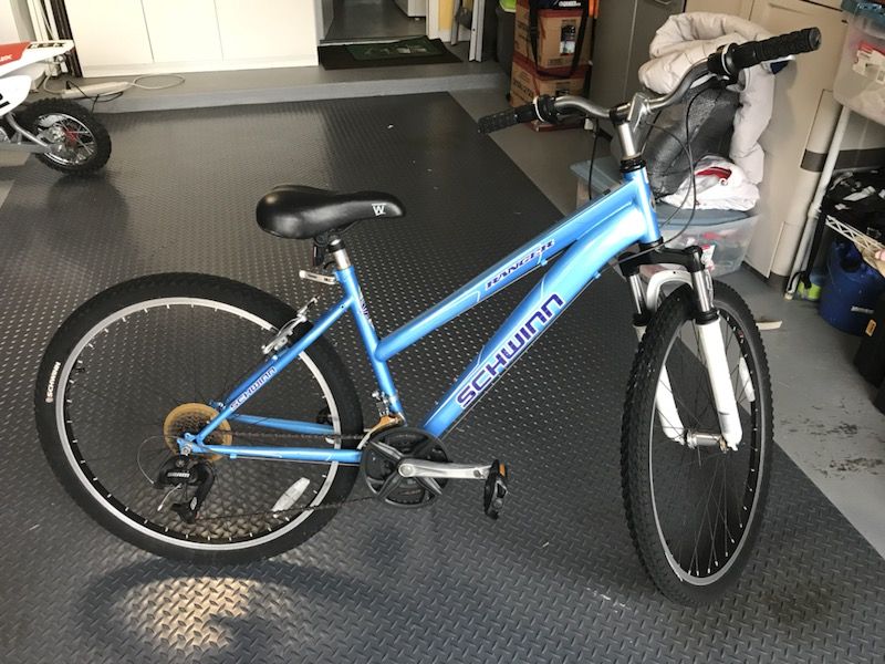 Schwinn Ranger 2.6FS Women s bicycle 26 bike for Sale in Boca