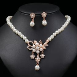 Beautiful 18k Flower Pearl Wedding Set & Gift Set