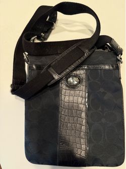 Coach Crossbody Bag – Black
