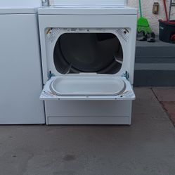Washer And Gas Dryer 