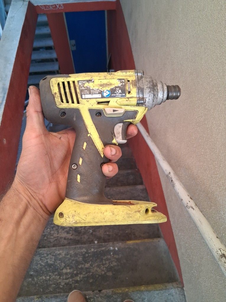 RYOBI IMPACT DRILL