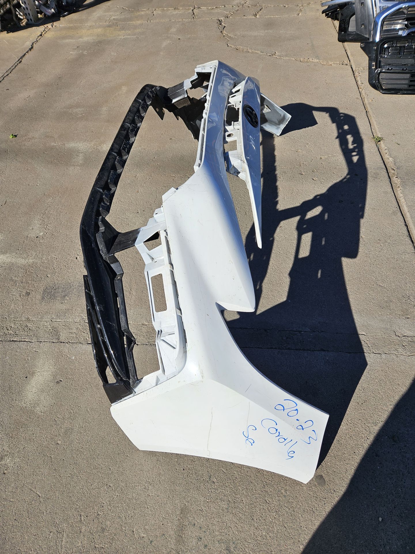 Toyota Corolla Se front bumper oem