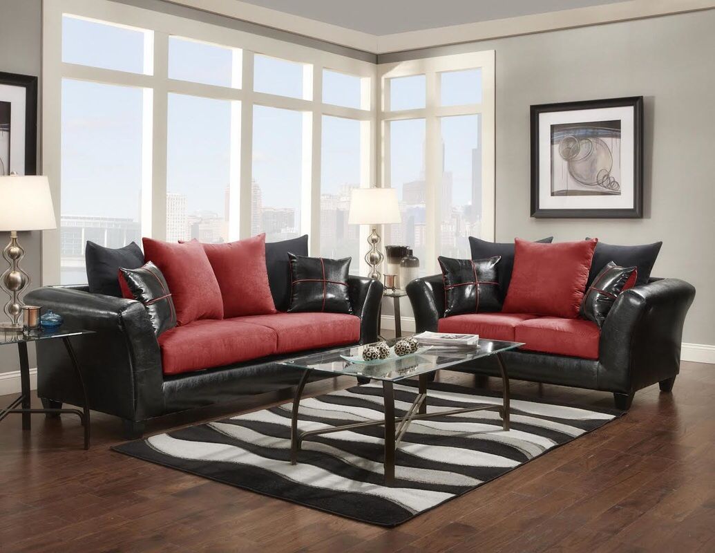 Nice black and red couch and Loveseat set!