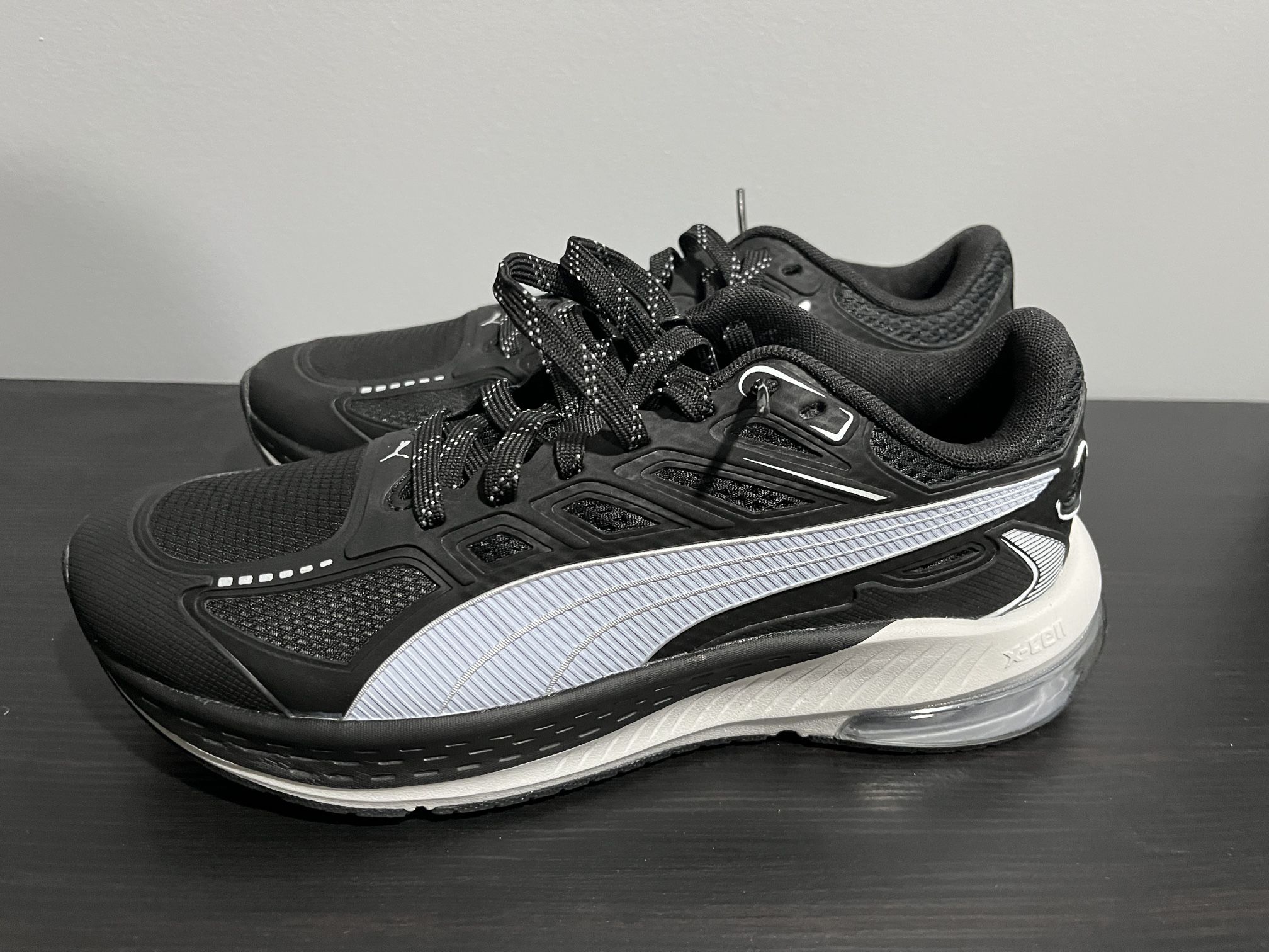 Women's Road Running Shoes Size 8🔴
