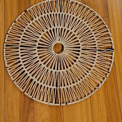 Round  rattan wall hanging