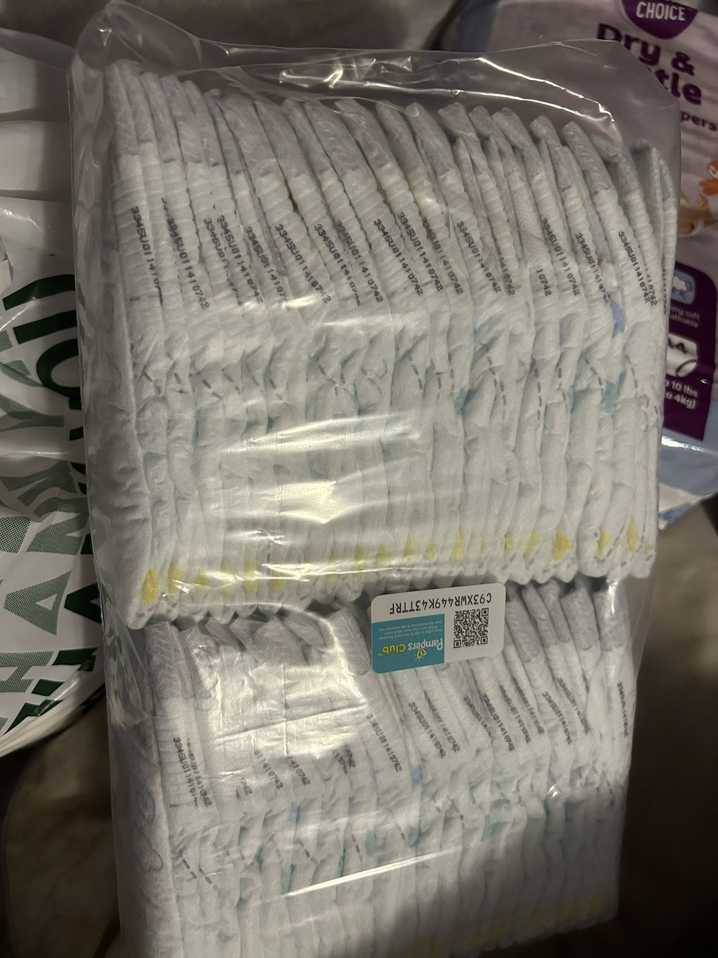 New Born Diapers (pamper)