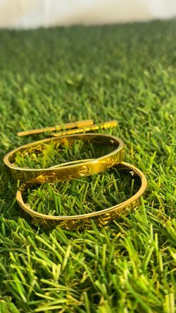 Cartier love gold
