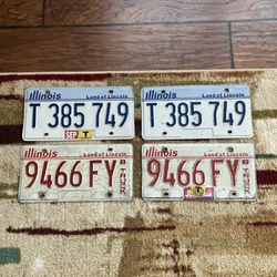 Vintage License Plates(Illinois). Two Pairs and a single.